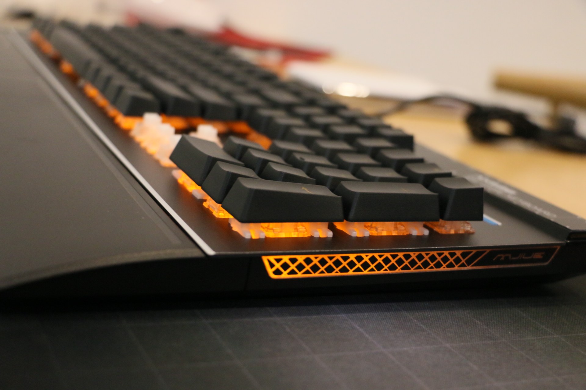 魔獸公爵 機械手感網吧網咖電競遊戲鍵盤鼠標套裝在類目 電腦硬件/顯示器/電腦周邊, 鍵盤中 - 來自Buy2taobao.com提供專業的淘寶代購服務