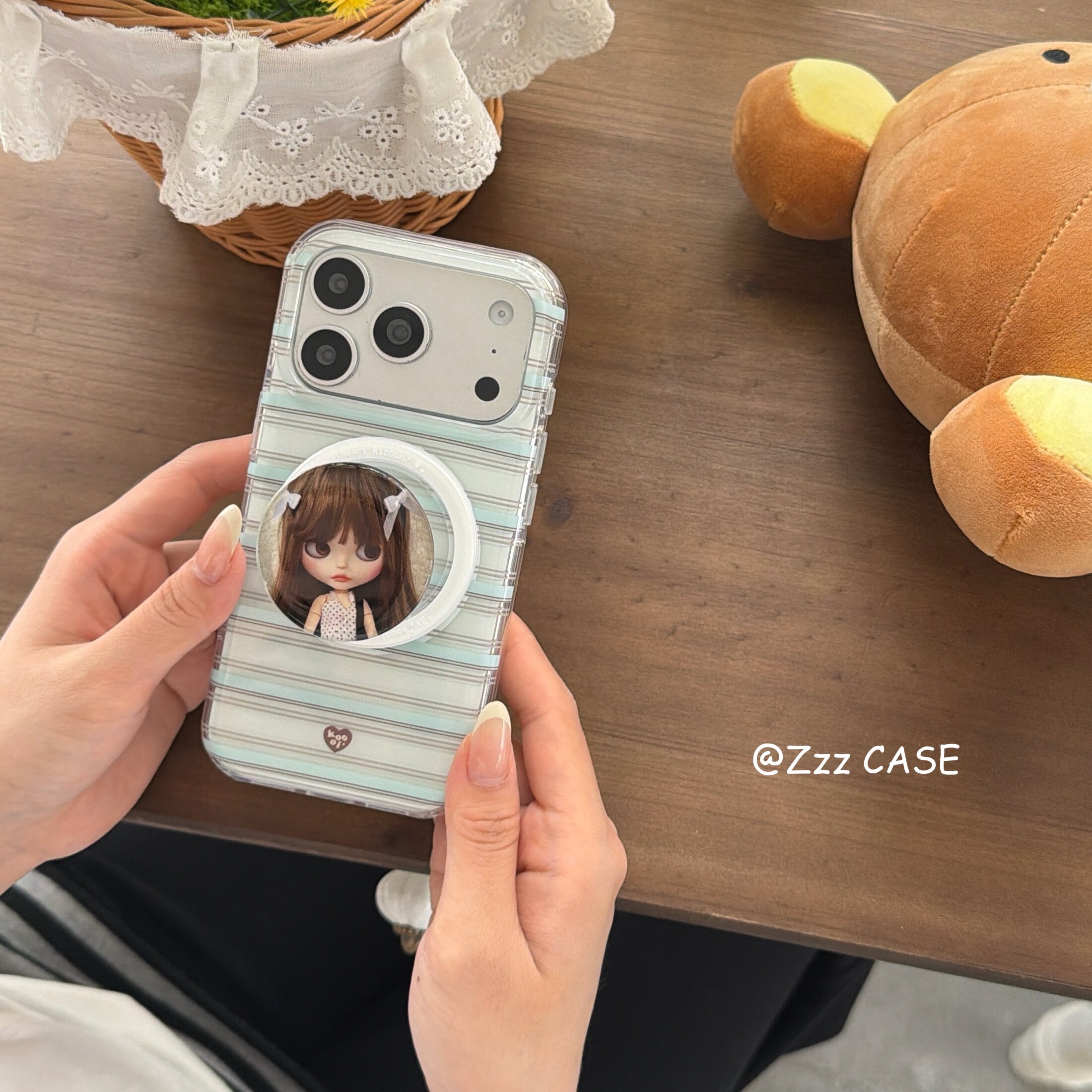 ins韩风可爱条纹芭比娃娃磁吸支架适用于iphone17prom