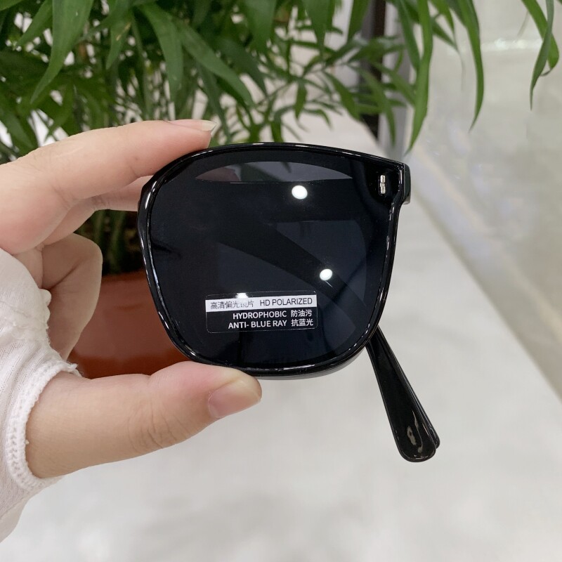 折叠前卫太阳眼镜男女偏光时尚个性素颜防紫外线遮阳墨镜网红同款