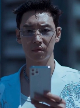 方形无框切边帅气潮人蓝色墨镜男