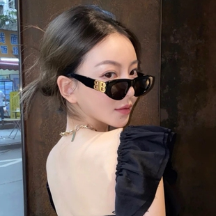欧美风双b倒三角猫眼墨镜时尚凹造型街拍拽姐ins黑色太阳眼镜男女