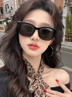 韩系网红同款方形猫眼黑色墨镜女