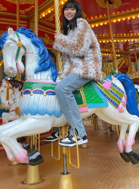 景观喷泉卡通旋转木马独角兽摆件