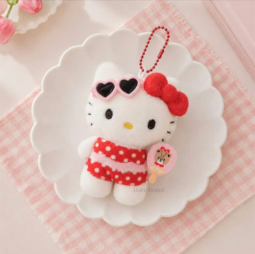 韩国代Sanrio三丽鸥海边度假挂件kitty墨镜泳装毛绒公仔挂饰