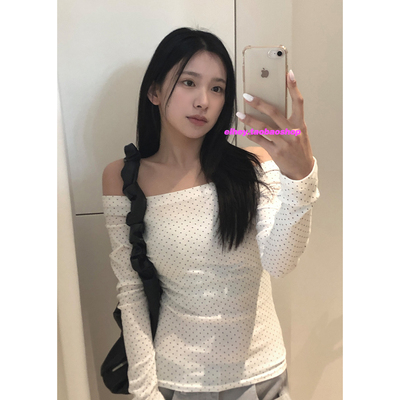 eihey诶嘿秋季波点设计一字肩长袖T恤女辣妹短款修身百搭打底上衣