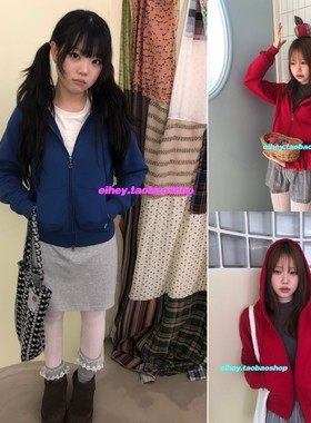 eihey诶嘿秋季复古红色短款外套时尚显瘦休闲运动连帽拉链卫衣女