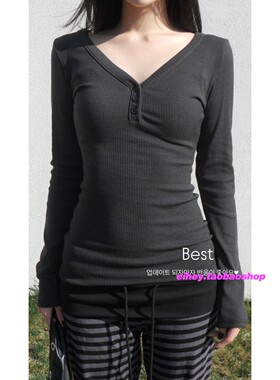 eihey诶嘿春季灰色纽扣V领百搭气质收腰T恤显瘦高级打底衫上衣女