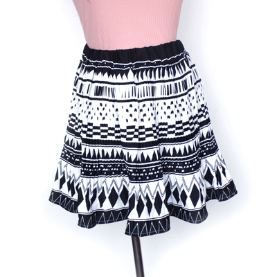 亏本清仓！高腰显瘦四季款几何印花A字大摆百褶半身伞裙防走光
