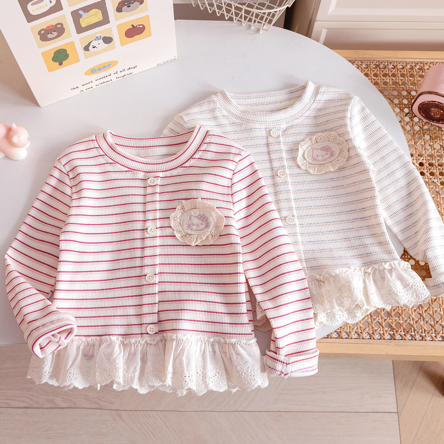 女童洋气条纹打底衫26春秋新款卡通贴布花边长袖T恤女宝韩版上衣3