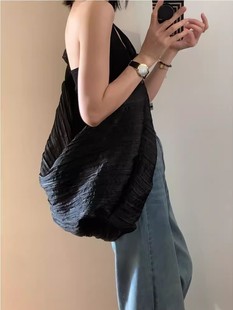 帆布包包女2025新款小众设计慵懒风通勤托特大容量休闲云朵斜挎包