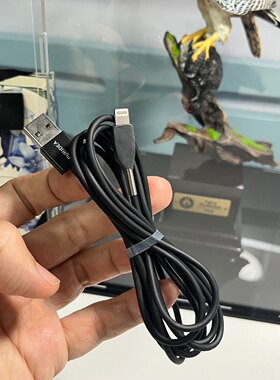 富士康的苹果iphone数据线飞机