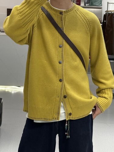 【理应年轻】设计款手绣撞色简约百搭宽松休闲圆领针织开衫