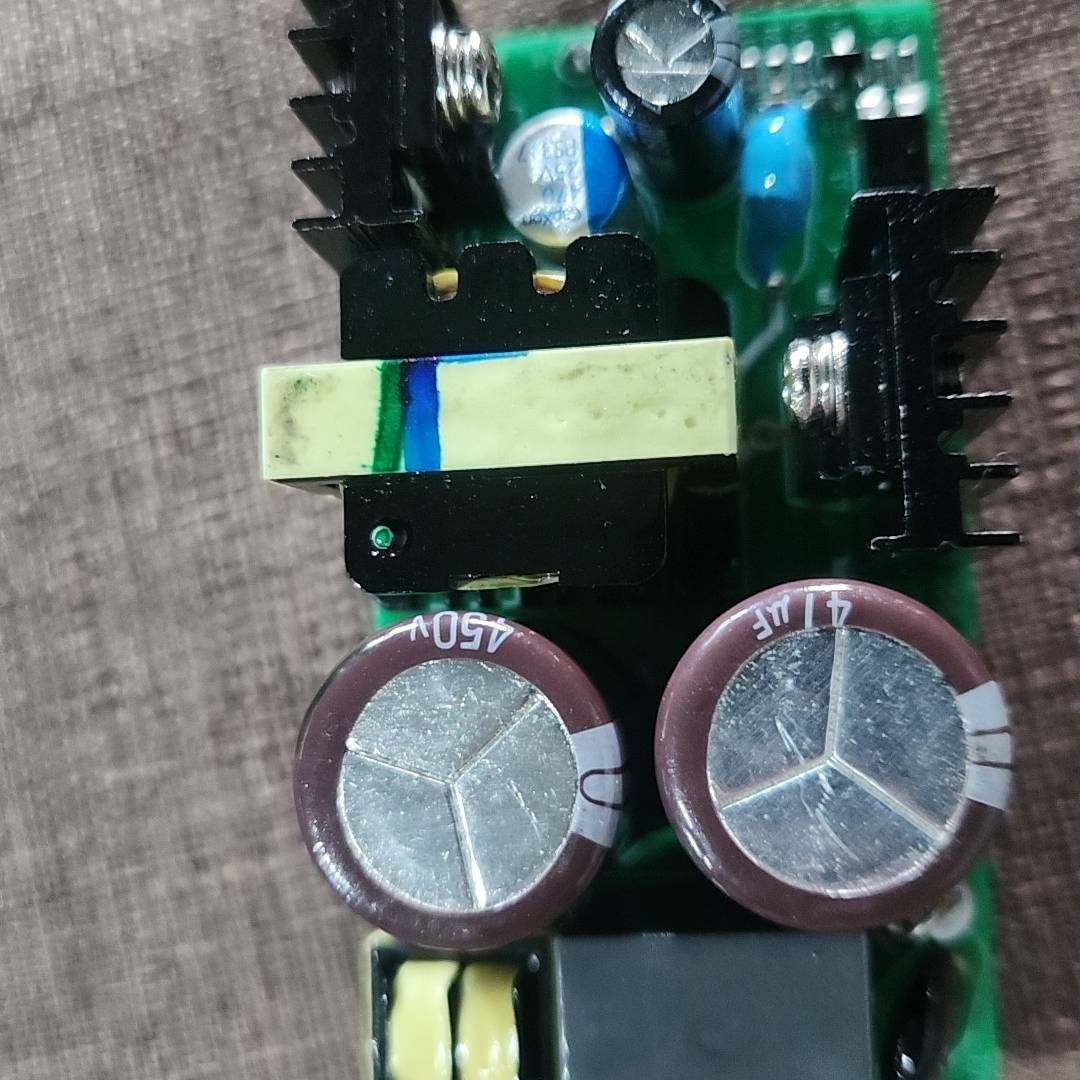 AC-DC  型号CKA21-SWS12Z