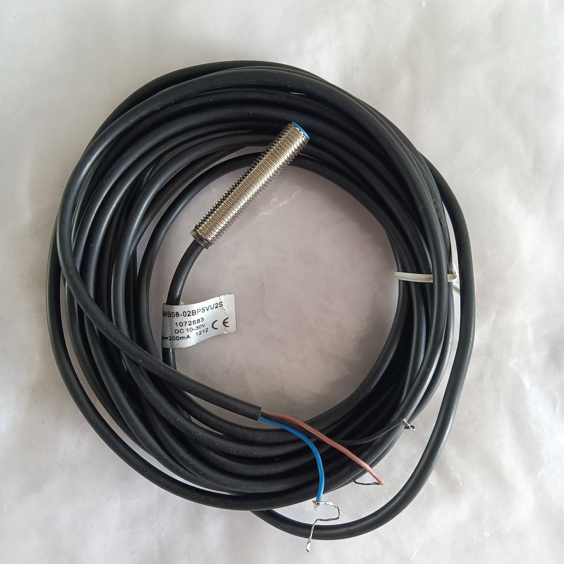 全新MB08-02BPSVU2S传感器，DC 10-30V，