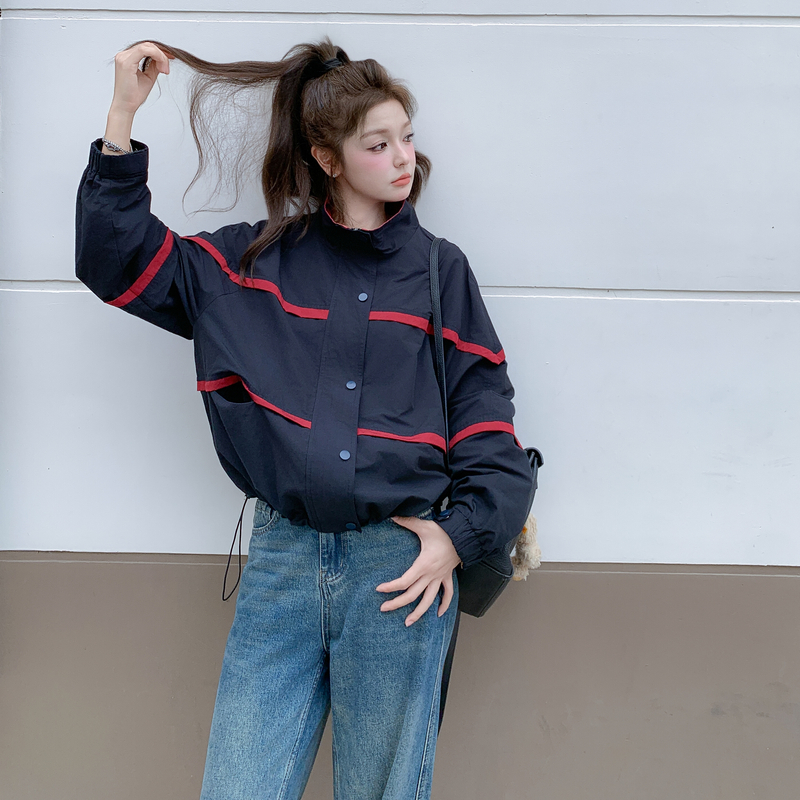 藏青色设计感撞色拼接外套女2025春秋季新款韩版流行显瘦夹克上衣，女装短外套，昱喆服饰