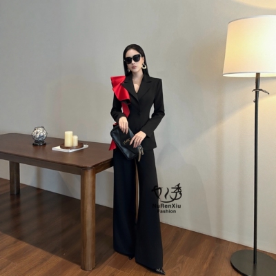 秋季新款时尚套装名媛风设计感撞色拼接单肩荷叶边外套配阔腿裤女