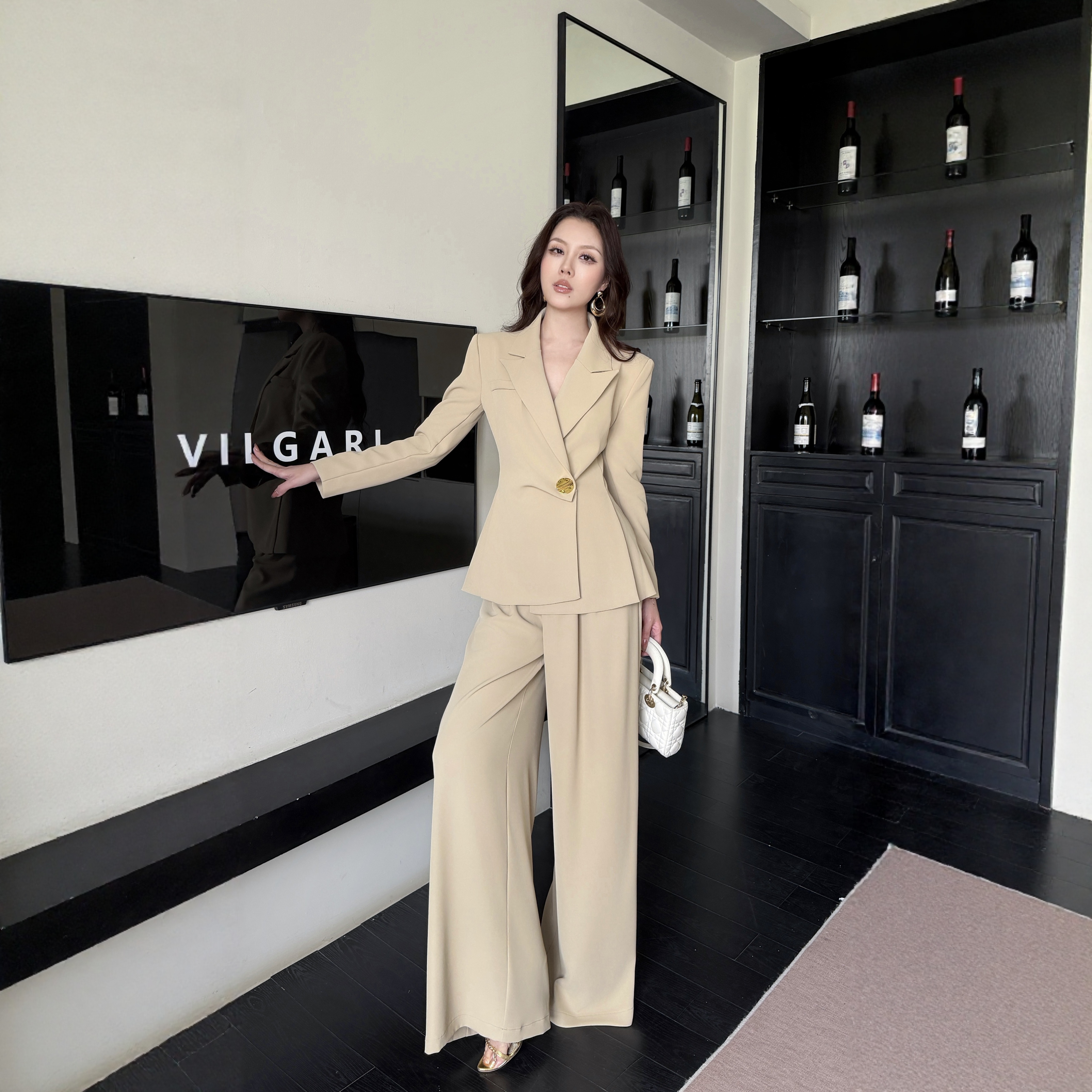 高端时尚西装套装女2026新款秋款加厚白领通勤上班干练职业装西服