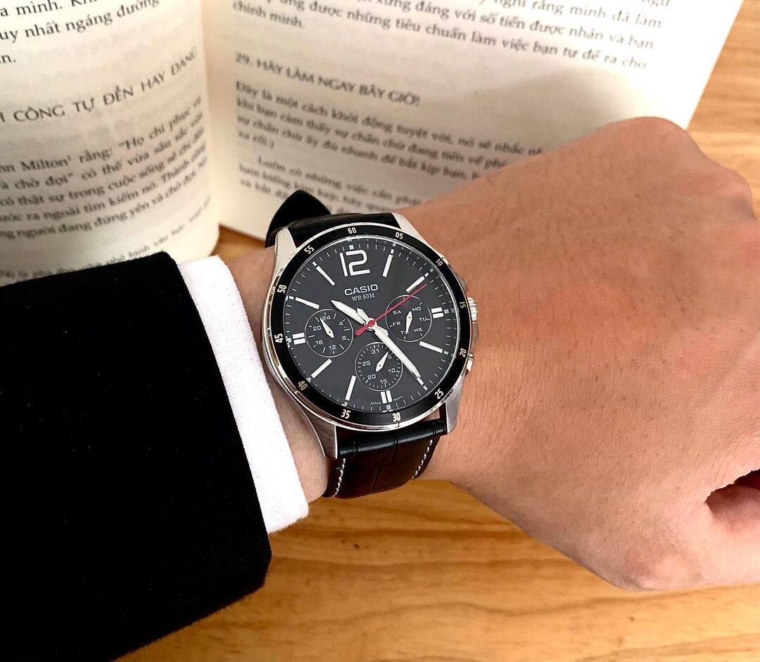 卡西欧经典三眼 黑暗之心独角兽商务防水指针石英表 mtp-1374l-1a