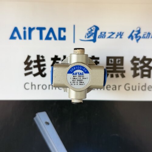 亚德客气动调压阀