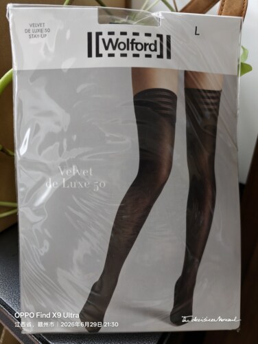 奥地利Wolford Velvet de luxe 50D 天鹅绒硅胶防滑长筒袜20942