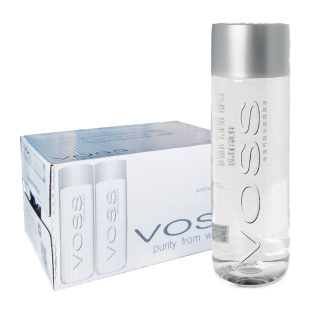 国产VOSS芙丝矿泉水330ml*24瓶 天然弱碱性塑料瓶 高颜值整箱包邮