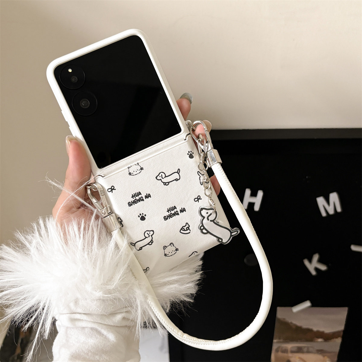 可爱猫咪腊肠狗手提绳适用小米mixflip手机壳折叠屏MIXFlip保护套护轴皮质荣耀MagicVFlip卡通三星zflip3/4/5