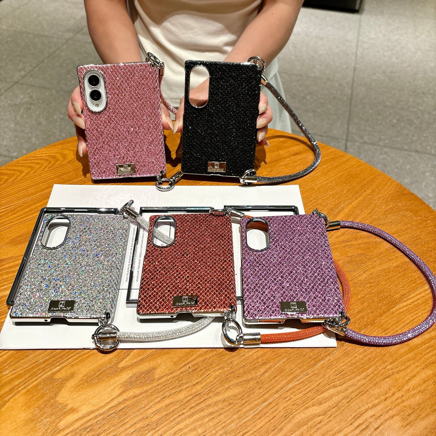 三星ZFold8闪粉菱格链条防摔壳