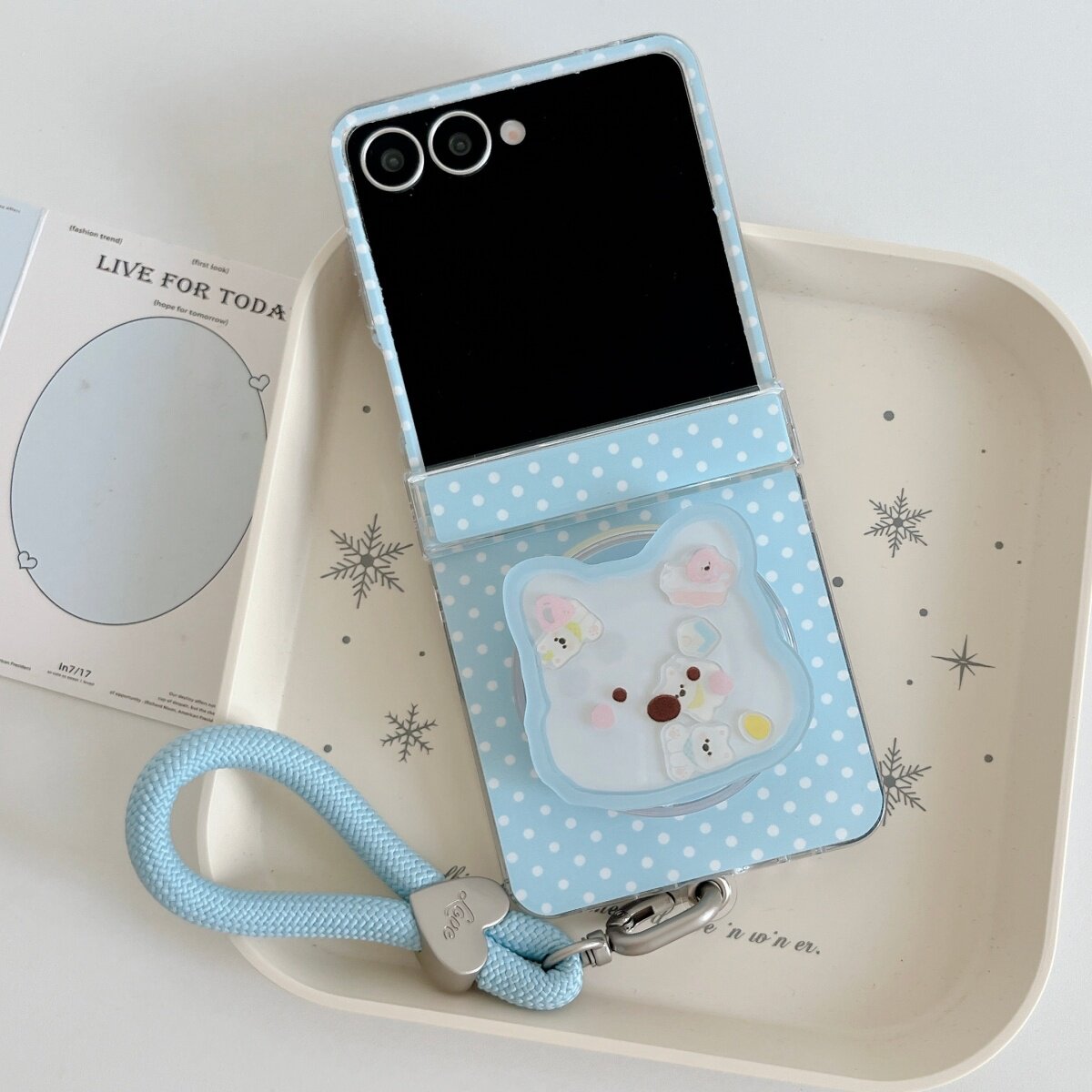 天蓝色波点磁吸支架西高地适用韩国三星zflip7/6/5手机壳w24flip保护套小米MIXFlip折叠屏荣耀MagicVFlip全包