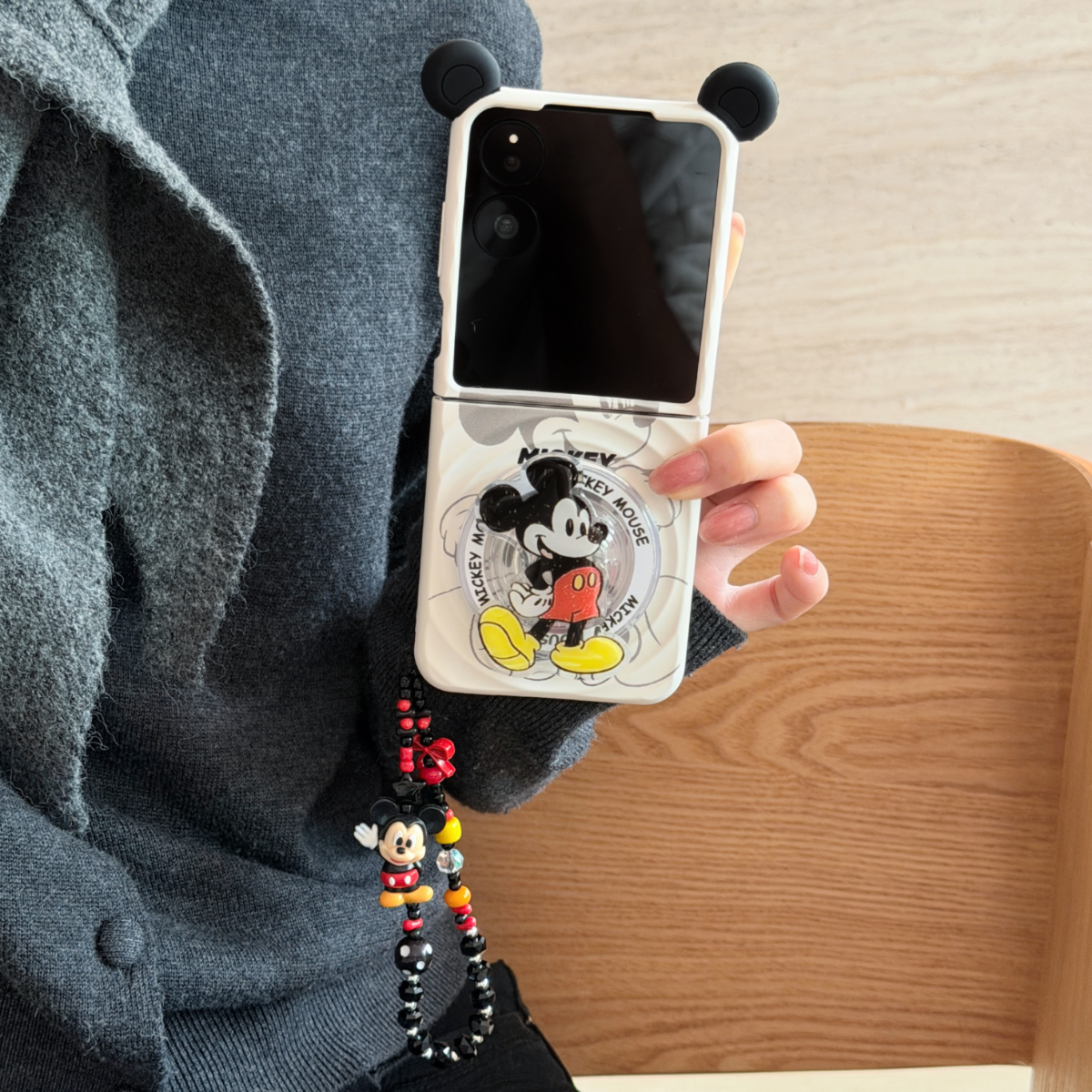 可爱卡通立体带耳朵米奇适用小米mixflip手机壳保护套折叠屏XFlip2全包防摔翻盖式荣耀MagicVFlip2波漾纹磁吸