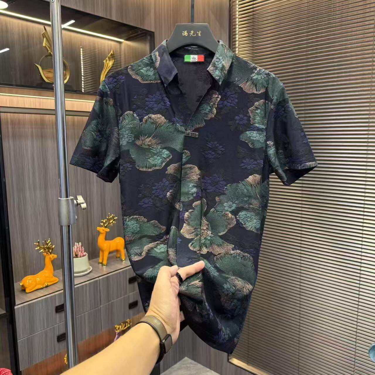 新款短袖男士印花衬衫夏季衬衣2025男士花衬衫短袖爆款花色霸气