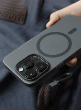 高级感磨砂质感防指纹适用iPhone14promax手机壳新款苹果16PRO黑色15磁吸PC硬壳12超薄13pm男士plus保护套por