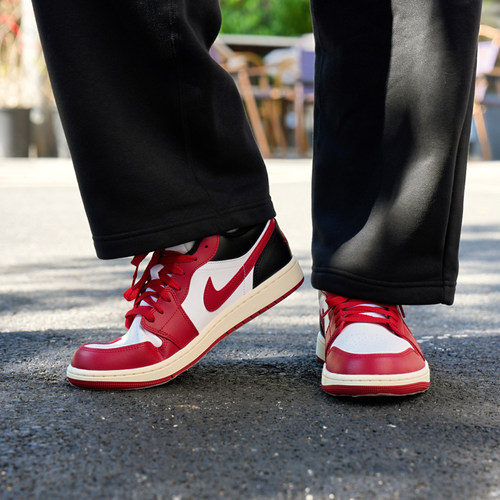 （AJ1）nike耐克AIR JORDAN 1运动鞋篮球鞋DC0774-160