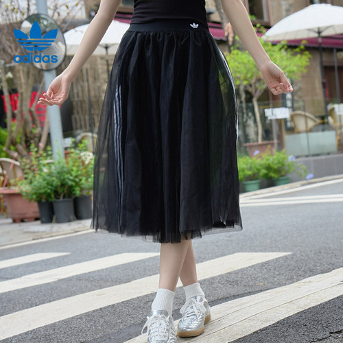 adidas阿迪达斯三叶草女子运动休闲半身裙裙子KS6563