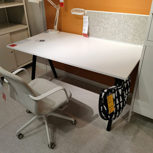IKEA宜家特罗滕书桌学习电脑桌简约家用