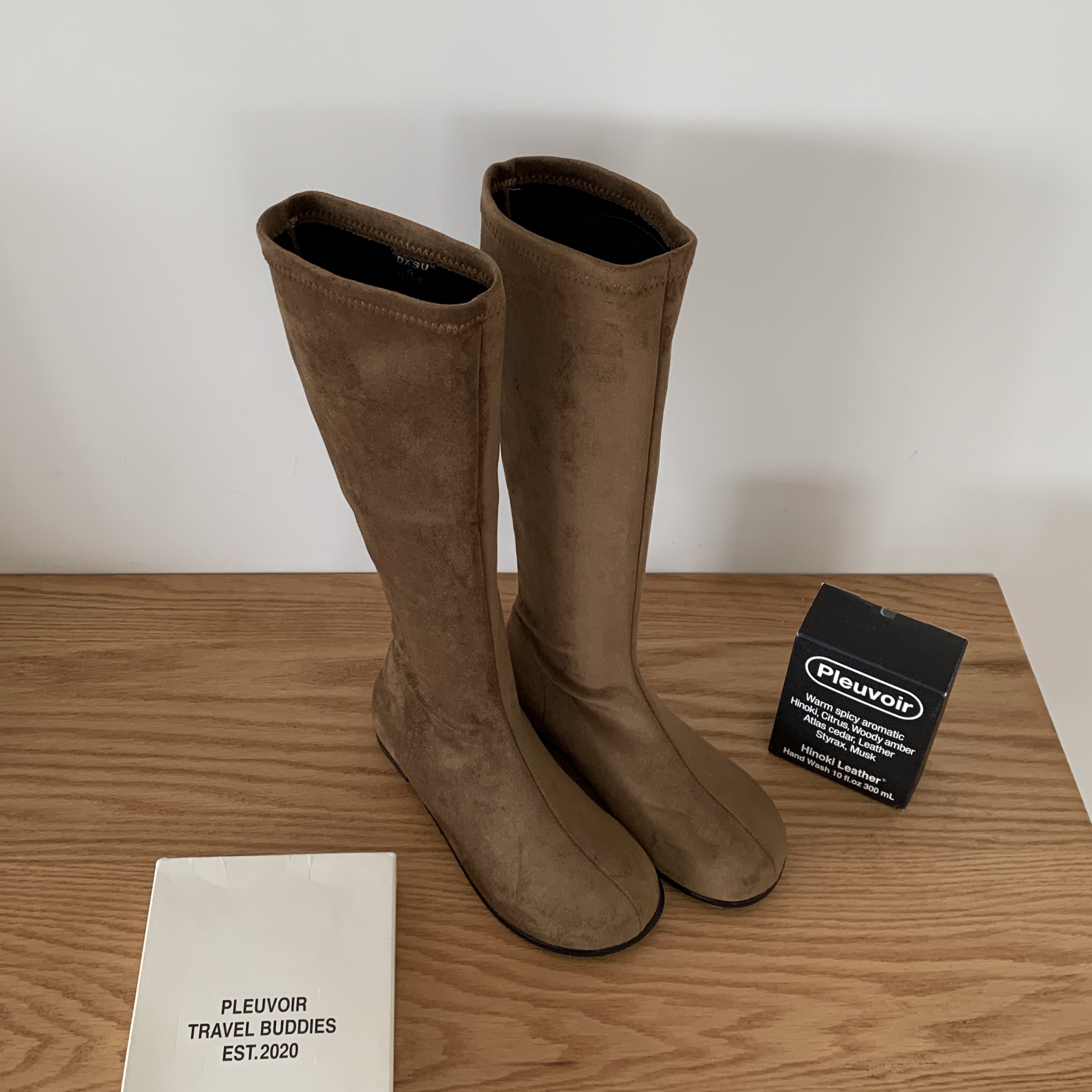 MUMU美拉德磨砂绒面圆头长筒靴女靴2025新款百搭气质瘦瘦靴骑士靴