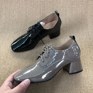 女单鞋 2021秋季 真皮 系带深口圆头牛漆皮高跟休闲时尚 新款