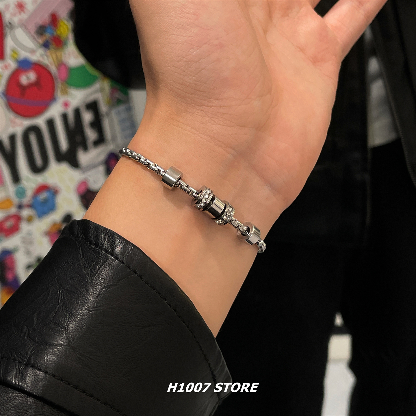 钛钢不掉色镶钻串珠拼接嘻哈风男手链女小众设计手串礼物手腕配饰