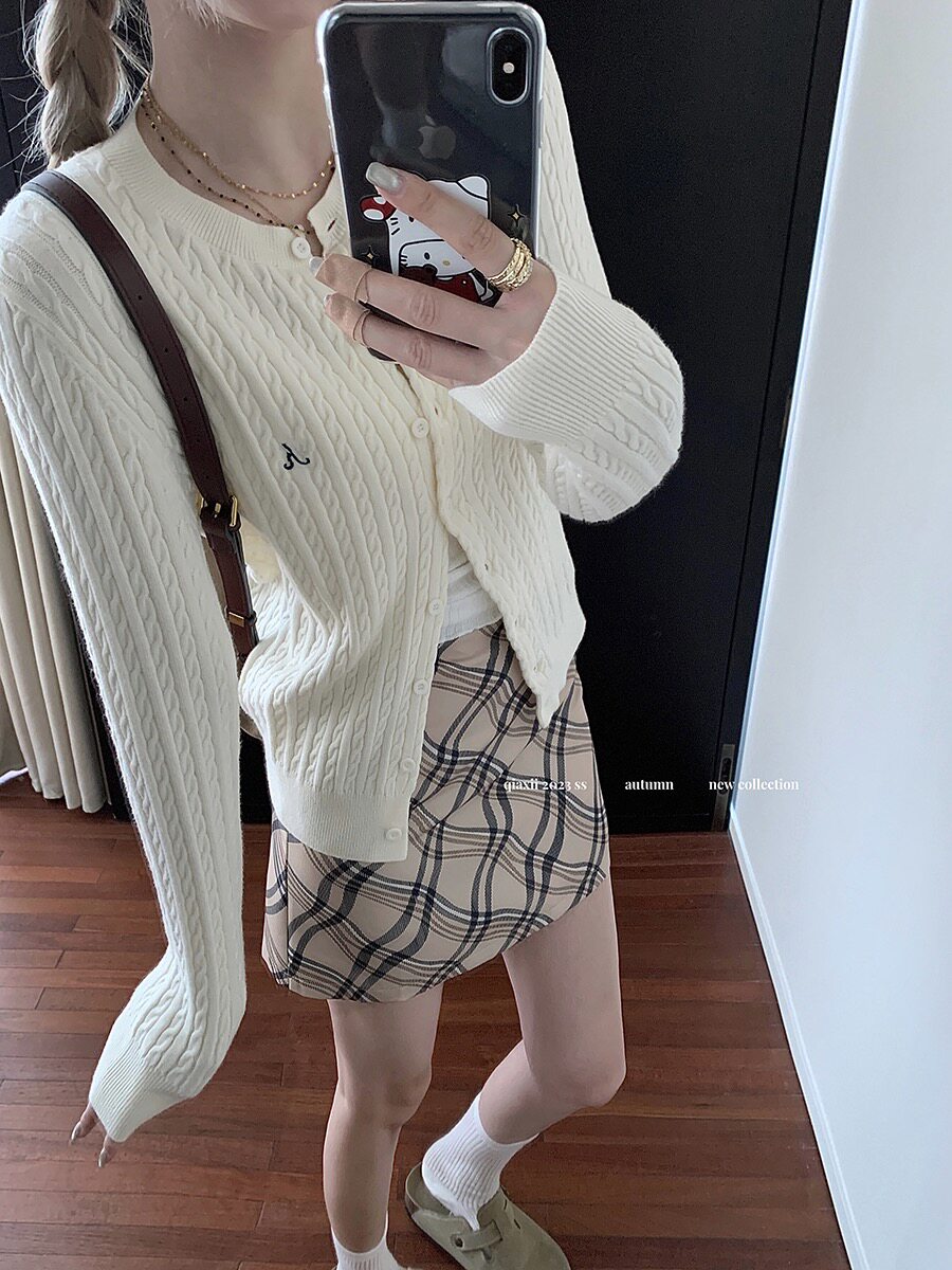 单穿白色麻花毛衣外套女2025新款针织开衫韩系早秋穿搭春秋上衣