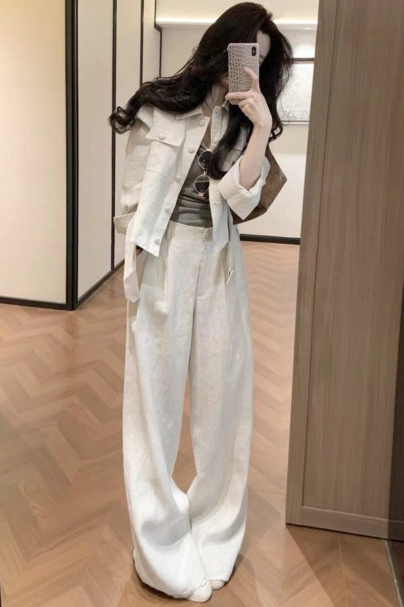 春夏新款2026网红洋气炸街女装百搭运动宽松外套小个子气质休闲裤