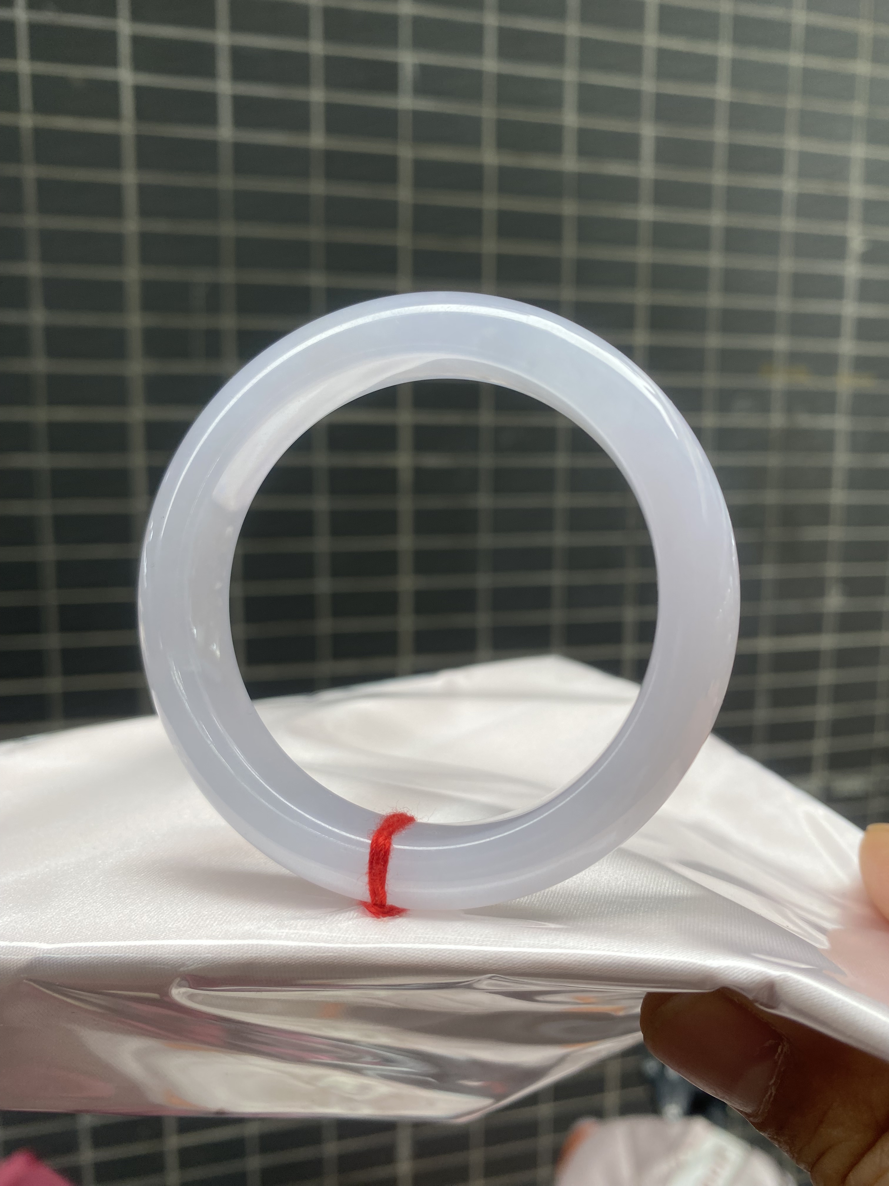冰糯种白月光缅甸天然翡翠玉镯女A货手镯正品口径54.5mm