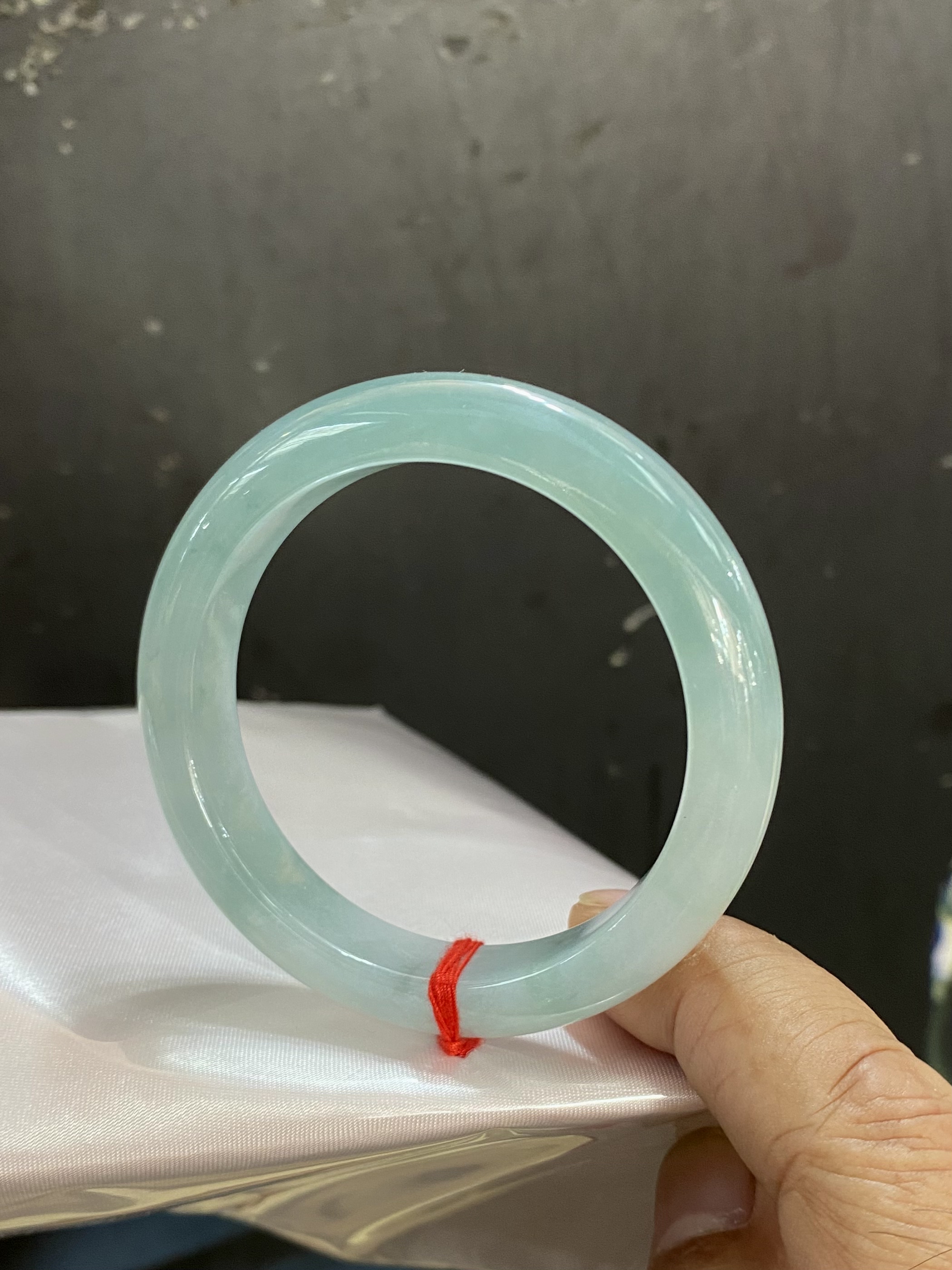 冰糯种天空蓝天然缅甸翡翠手镯正品女款口径55.4mm