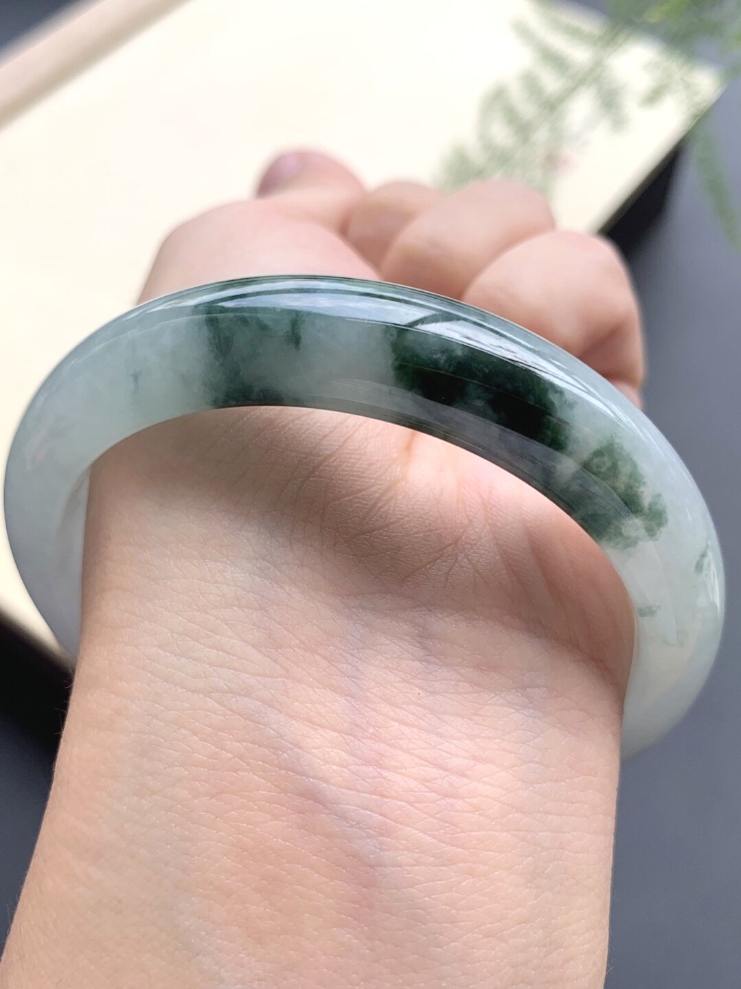 正品冰糯种水润飘花天然缅甸翡翠玉石手镯口径56.3mm