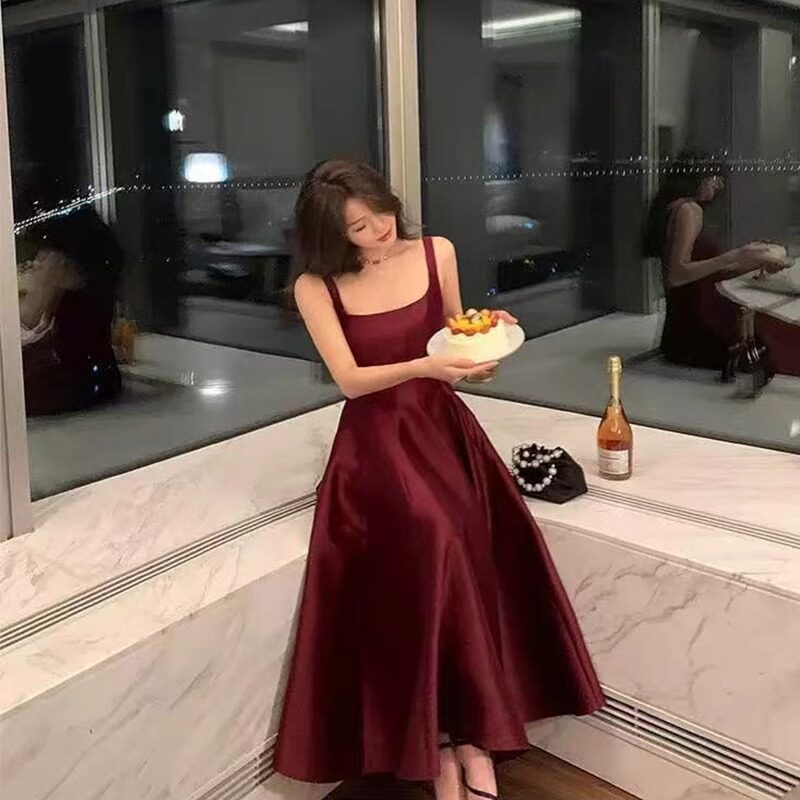 大码女装2025夏季新款年会宴会聚会礼服天丝光泽感气质吊带连衣裙