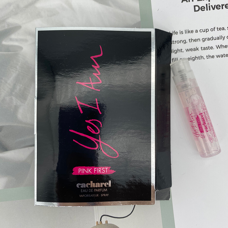 Cacharel卡夏尔Yes I Am Pink First最粉少女女士浓香水小样1.2ML
