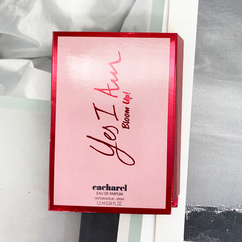 Cacharel卡夏尔Yes I Am Bloom Up就是我绽放版女士浓香小样1.2ML