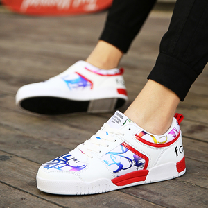 夏季白色帆布鞋