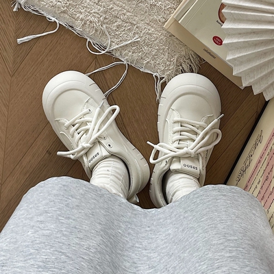 轻便休闲运动板鞋小白鞋时尚百搭