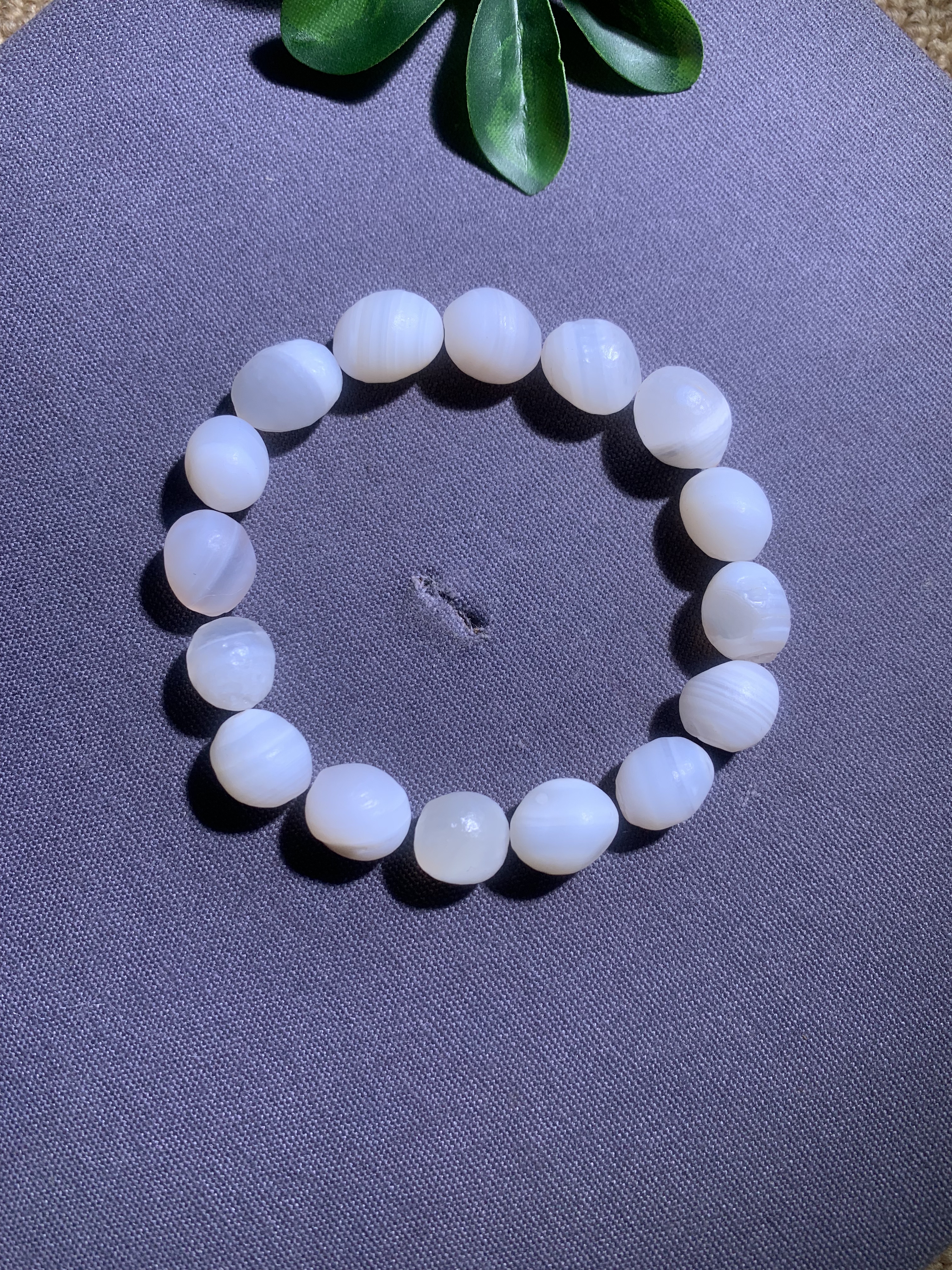精品白蚕丝手串，对孔尺寸1.2左右，珠子油润性价比超高