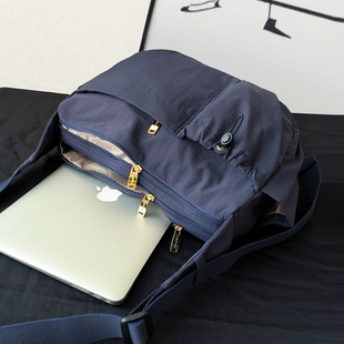 大容量尼龙布托特包女2025新款轻便多兜通勤包百搭休闲单肩斜挎包