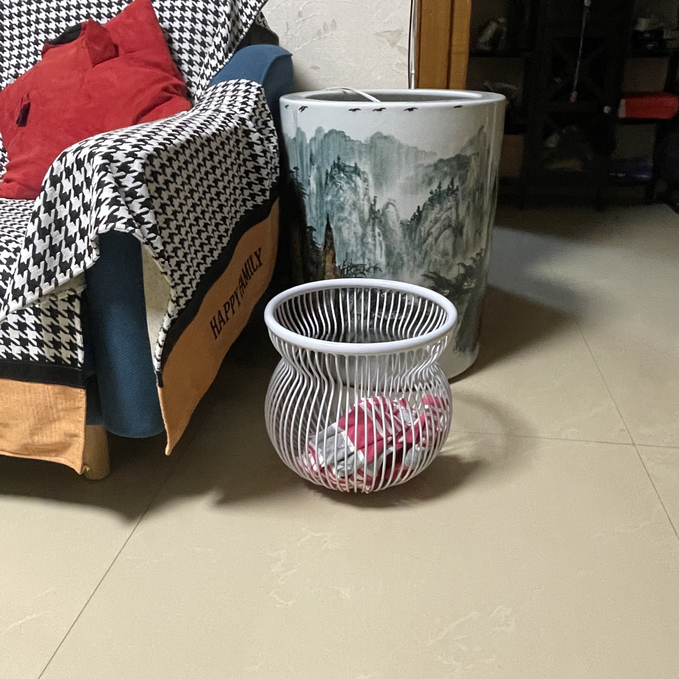 丹麦北欧金属衣服收纳筐浴室脏衣篓洗衣篮置衣框脏衣篮玩具收纳筐